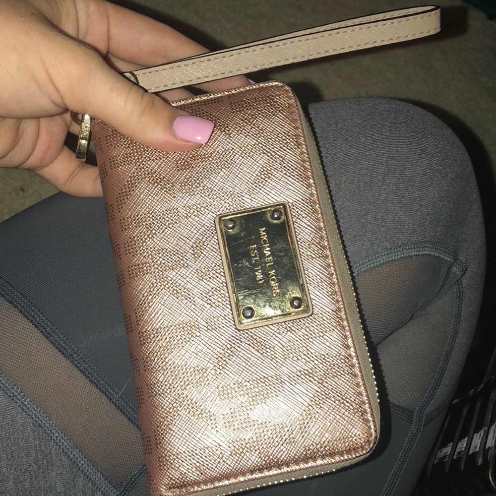 Michael Kors wallet